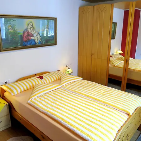 Ferienwohnung/monteurwohnung Meiser Lägenhet