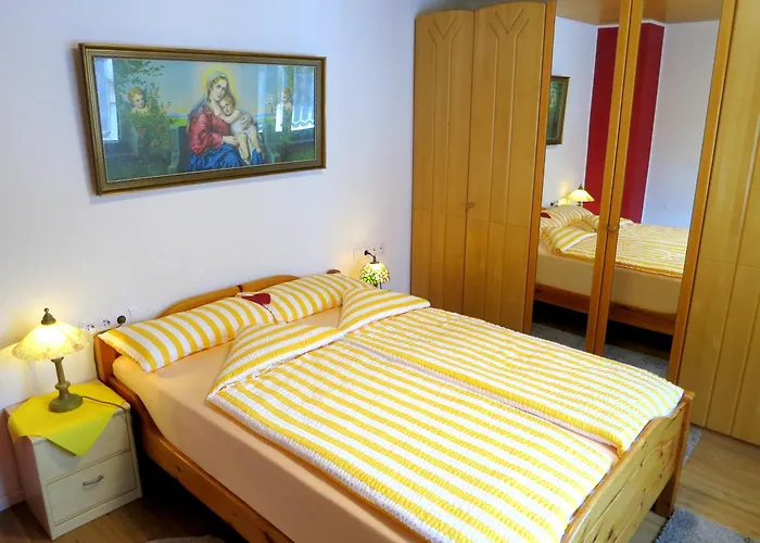 Ferienwohnung/monteurwohnung Meiser Lägenhet